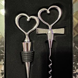 Heart set Corkscrew and Bottle Stopper Set